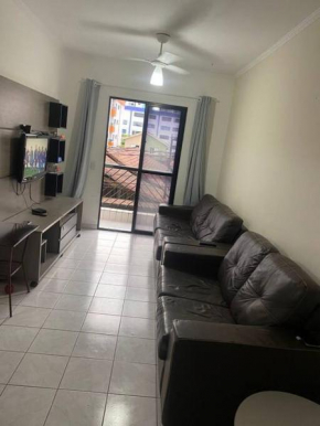 AP com sacada , garagem elevador há 2 min da praia